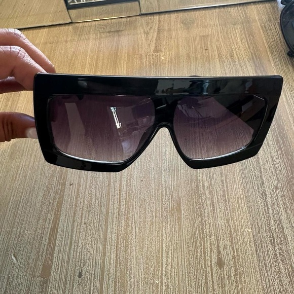 Transparent Women’s Black Sunglasses - Picture 5 of 5